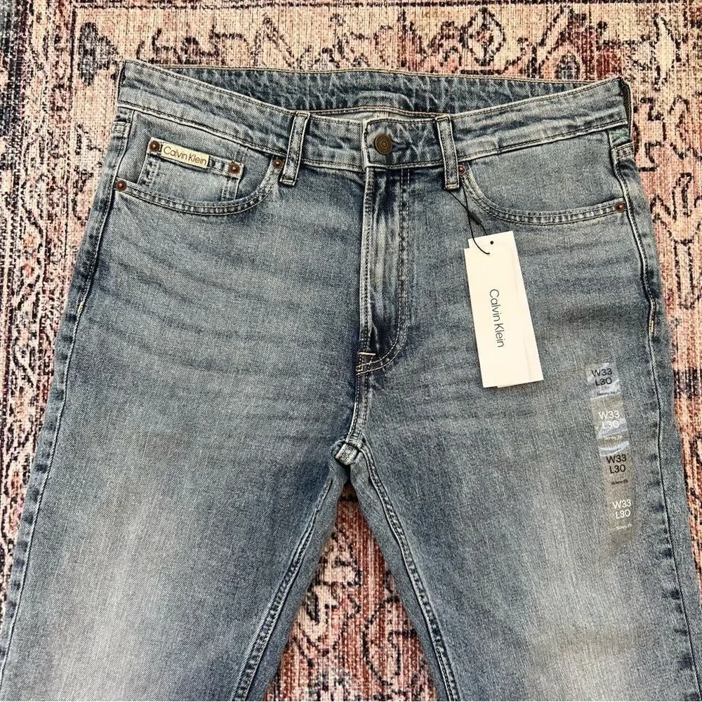 Calvin Klein NWT Skinny Fit Jeans Size W33 L30 Medium Blue Wash